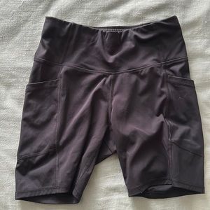 Women’s M Black Biker shorts